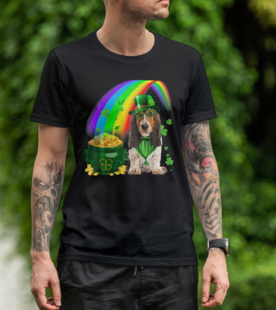 Basset Hound With Leprechaun Hat Rainbow And Pot Of Gold T-Shirt