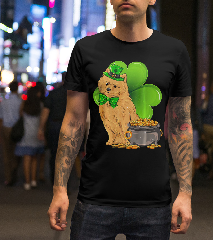 Pomeranian St Patricks Day Leprechaun Dog With Pot Of Gold And Clover T-Shirt