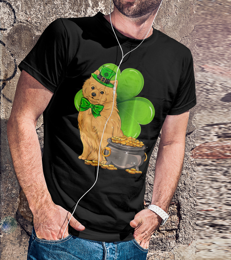 Pomeranian St Patricks Day Leprechaun Dog With Pot Of Gold And Clover T-Shirt