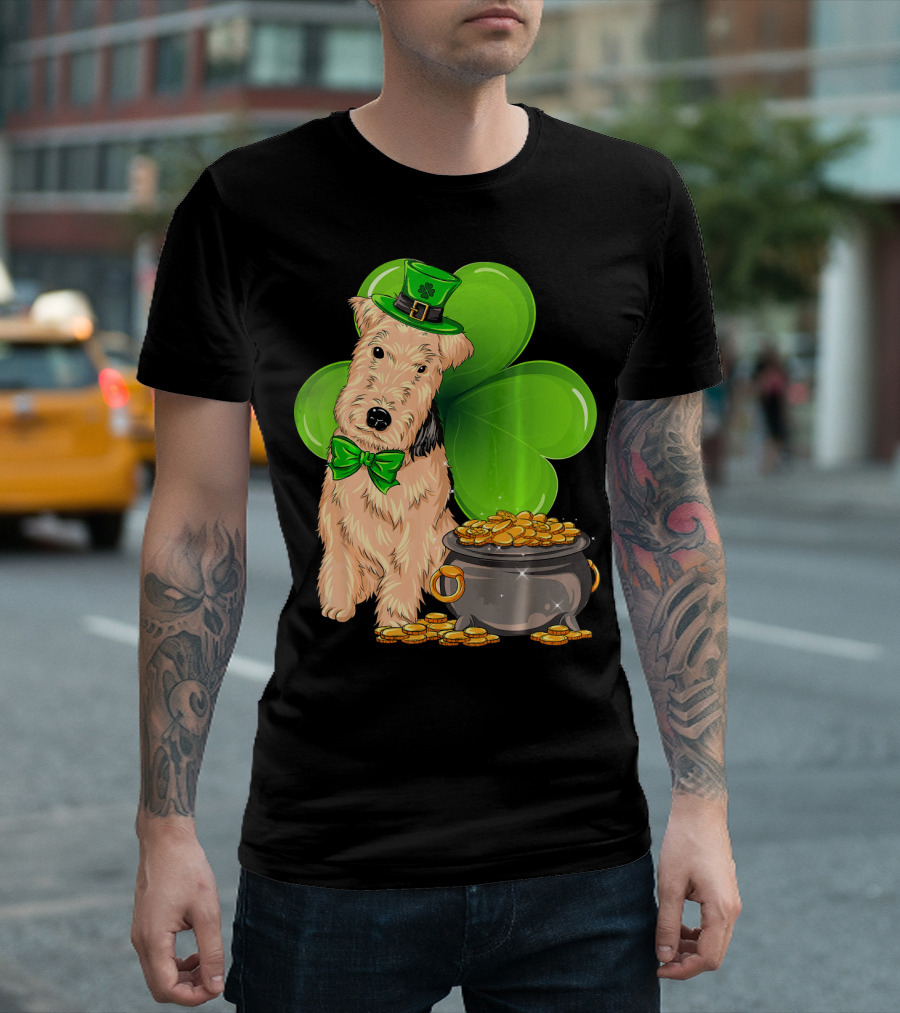 Lakeland Terrier St Patricks Day Leprechaun Hat Shamrock Pot Of Gold T-Shirt