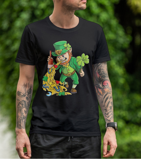 St Patricks Day Leprechaun Pouring Shamrocks Hearts Horseshoes And Stars T-Shirt