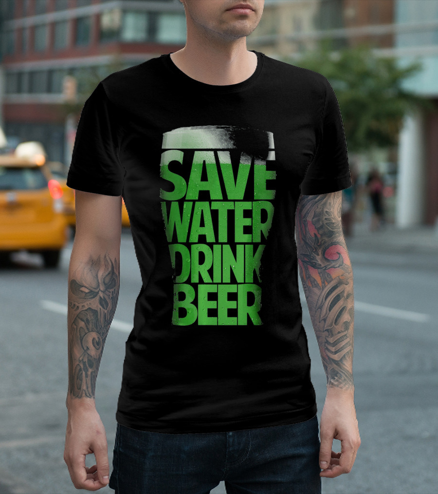 Save Water Drink Beer Funny St Pat Saint Patrick's Day Green Beer Glass T-Shirt