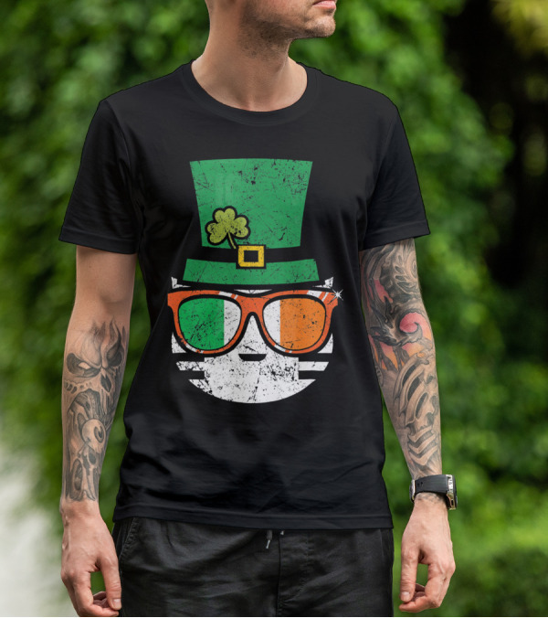 St Patricks Day Irish Cat With Shamrock Hat And Flag Sunglasses T-Shirt