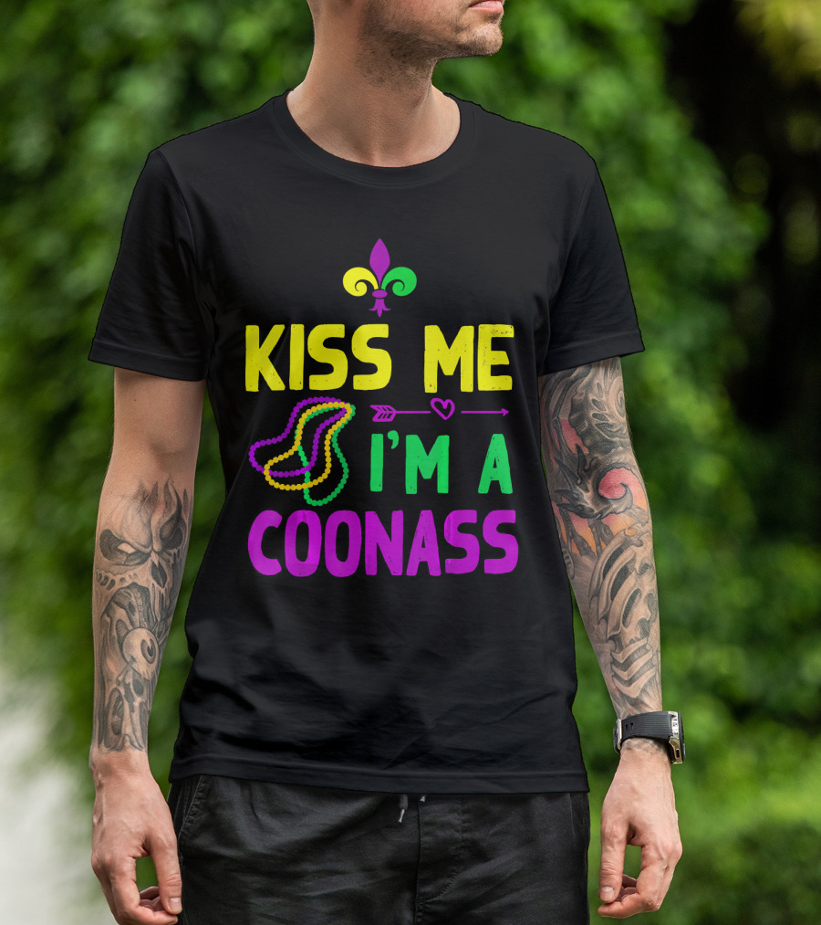 Kiss Me I'm A Coonass Mardi Gras Fleur-de-Lis Beads T-Shirt
