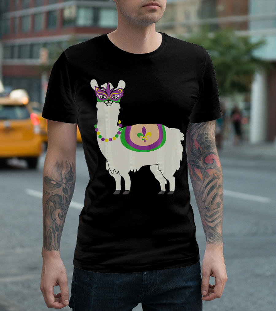 Mardi Gras Llama With Fleur-de-Lis Beads And Mask For Funny Carnival Party T-Shirt