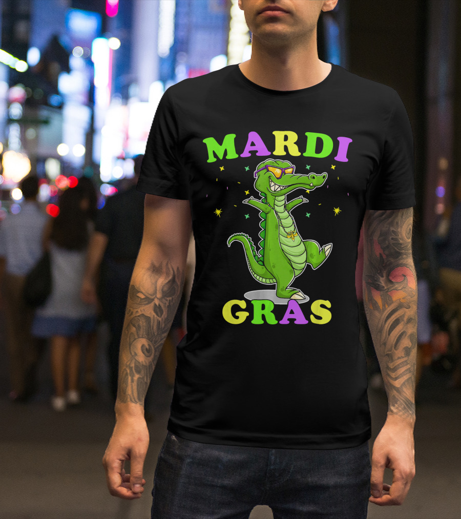Mardi Gras Alligator Party With Sunglasses And Beads T-Shirt