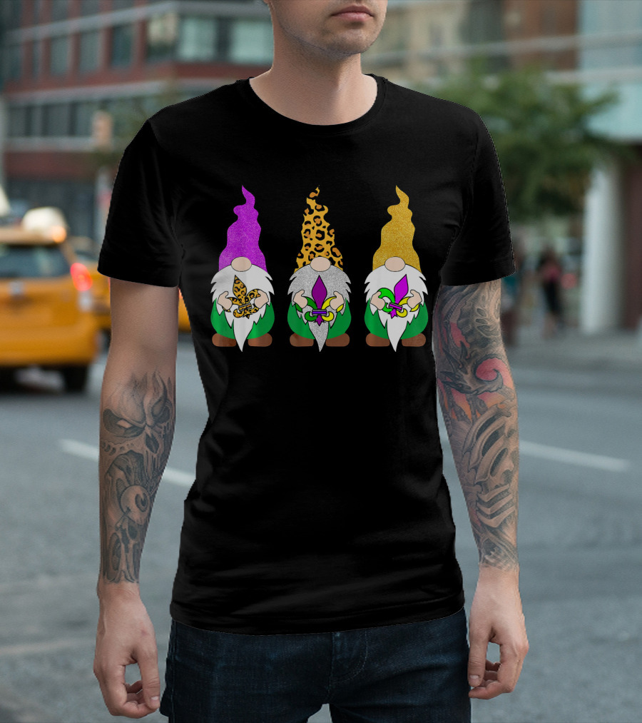 Mardi Gras Festival Colors Glitter Leopard Pattern Gnomes With Fleur-de-Lis T-Shirt