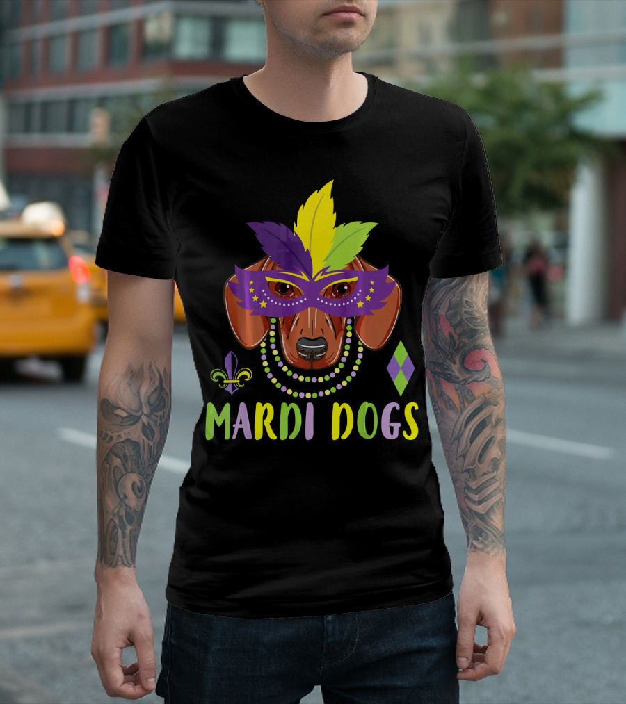 Mardi Dogs Dachshund Mask Beads Fleur-de-Lis Feathers T-Shirt
