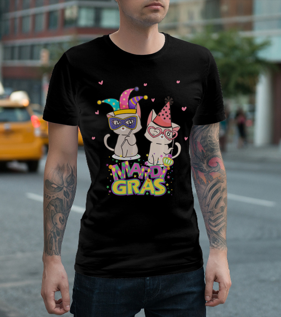 Chillin With My Cats Mardi Gras Party Masks and Hearts T-Shirt