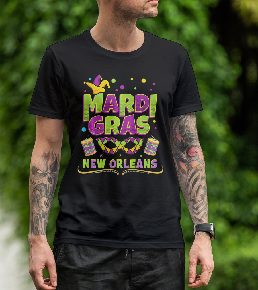 Mardi Gras New Orleans Jester Mask Drums T-Shirt