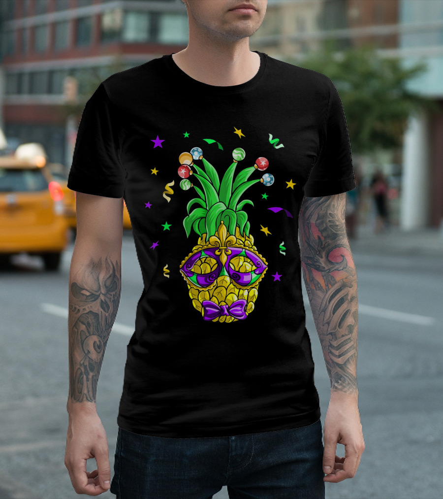 Pineapple Mardi Gras Mask With Stars And Party Confetti T-Shirt