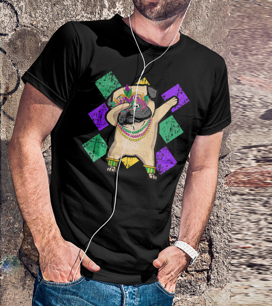 Funny Pug Dabbing Wearing Mardi Gras Beads And Mask With Colorful Diamond T-Shirt