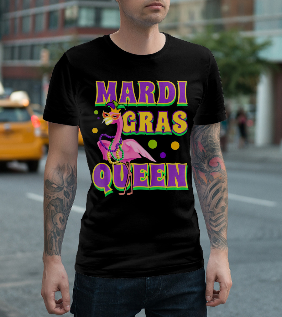 Mardi Gras Queen Fabulous Flamingo Beads And Mask T-Shirt
