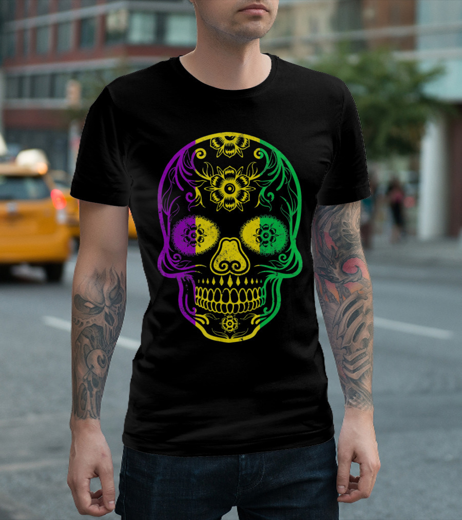 Mardi Gras Skull in Vibrant Purple Green and Yellow Fat Tuesday Colors T-Shirt