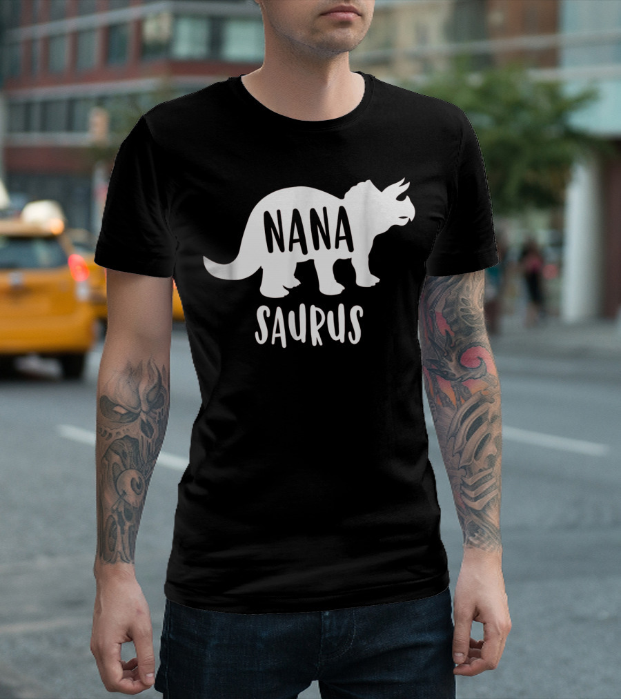 Nanasaurus Funny Dinosaur Nana Saurus Triceratops T-Shirt