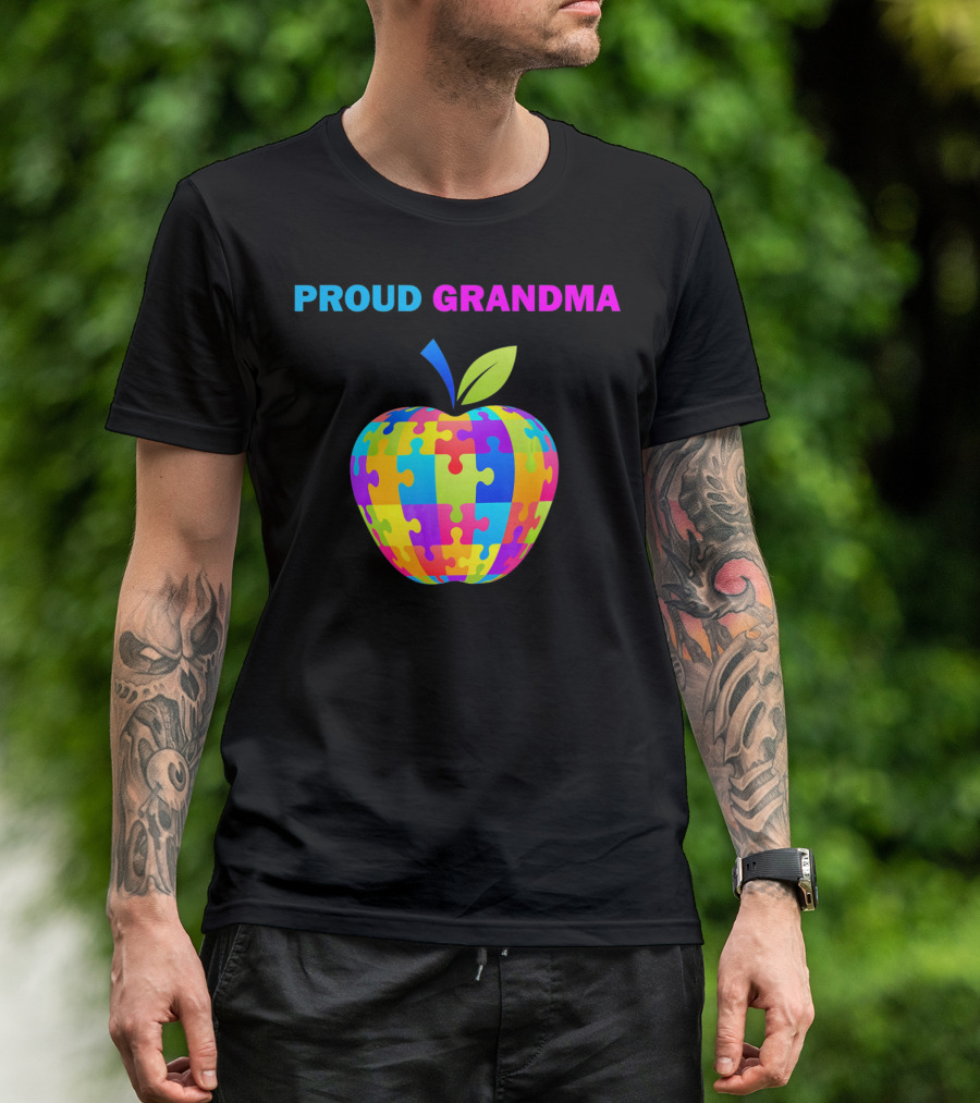Proud Grandma Autism Awareness Puzzle Apple T-Shirt