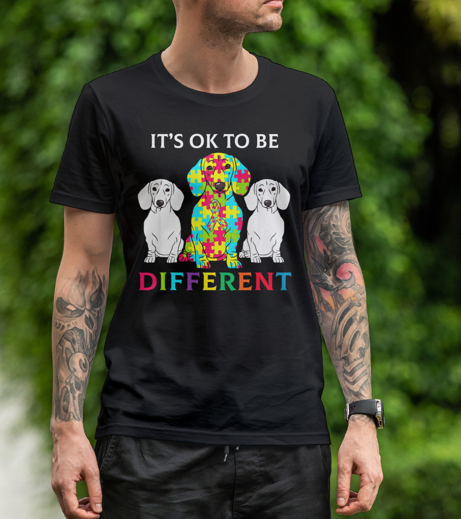 IT'S OK TO BE DIFFERENT DACHSHUND DOG AUTISM PUZZLE COLORFUL T-Shirt