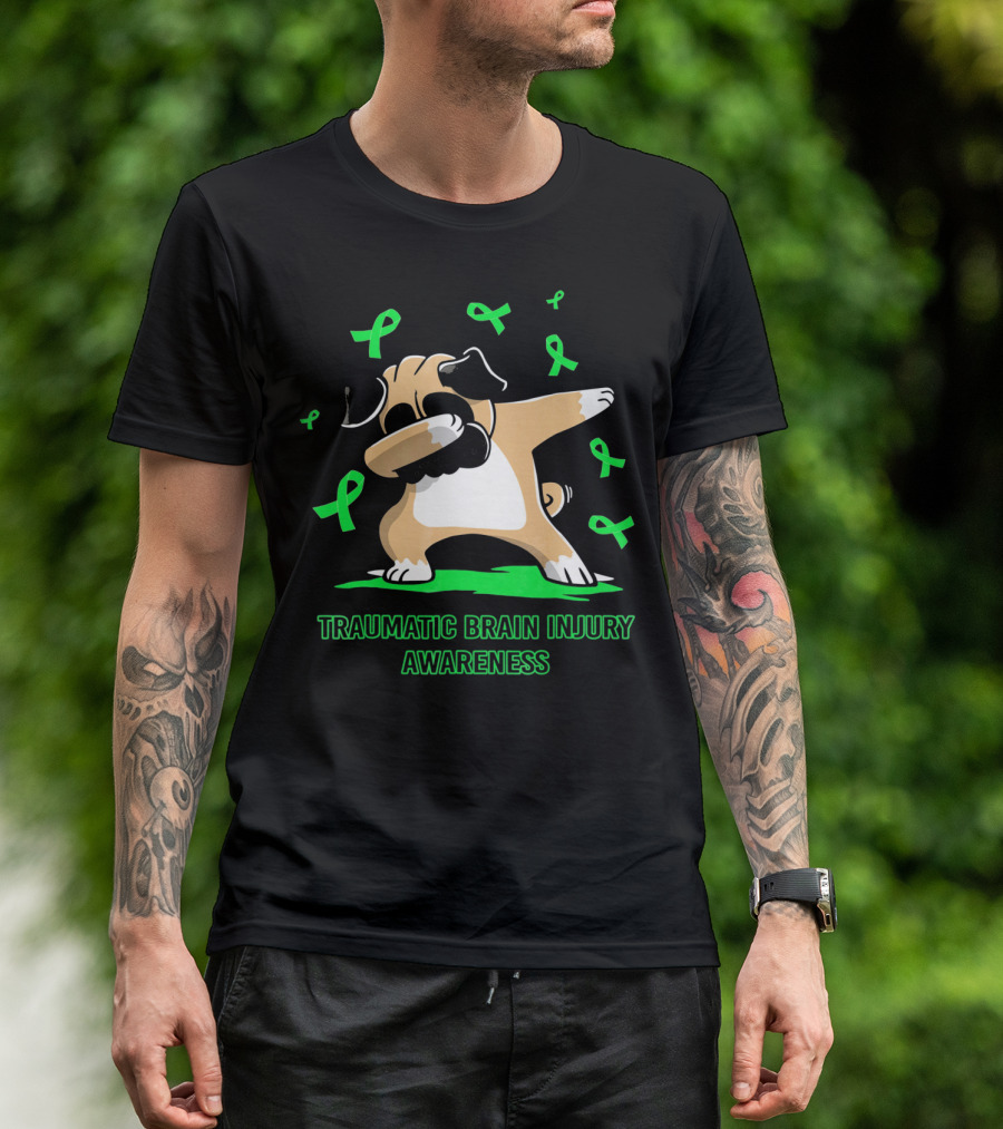 Traumatic Brain Injury Awareness Dabbing Pug Dog With Green Ribbons T-Shirt