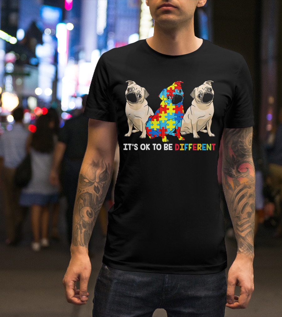 ITS OK TO BE DIFFERENT PUG AUTISM AWARENESS PUZZLE PIECES T-Shirt