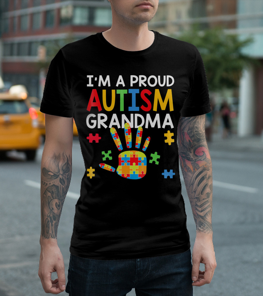 I'm a Proud Autism Grandma Puzzle Hand T-Shirt