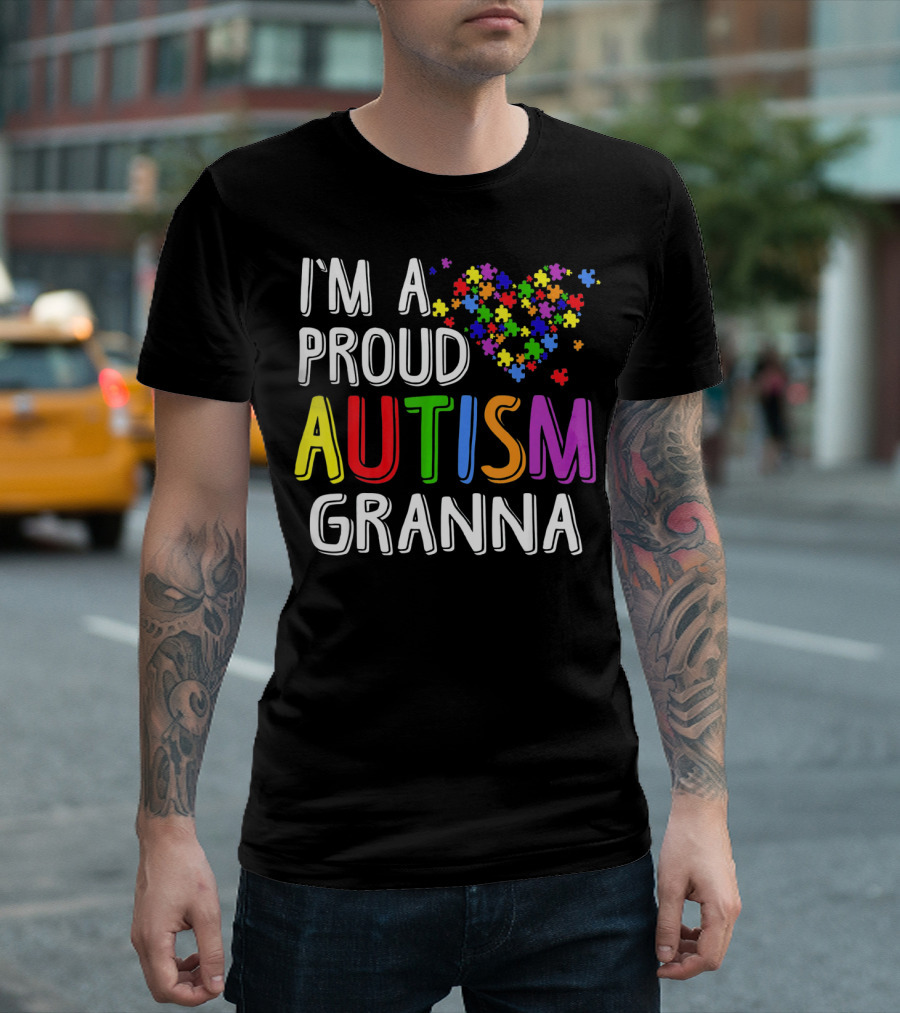 I'M A PROUD AUTISM GRANNA Puzzle Heart T-Shirt