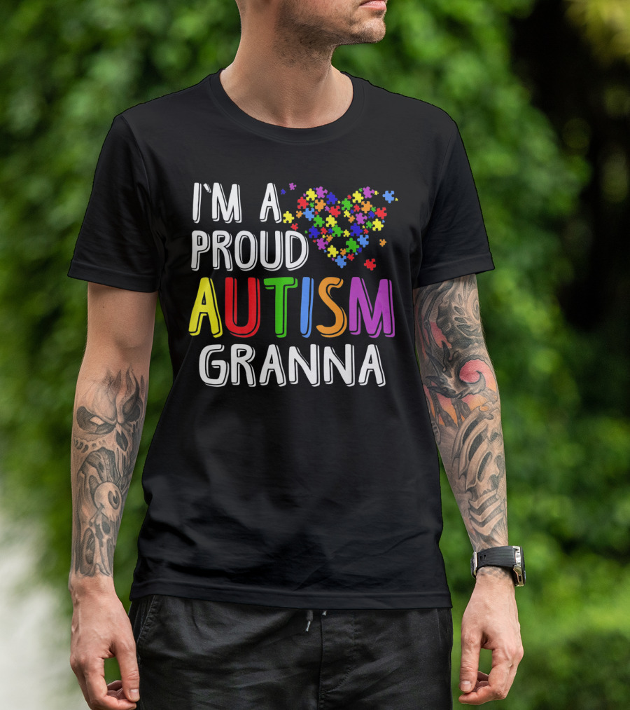 I'M A PROUD AUTISM GRANNA Puzzle Heart T-Shirt