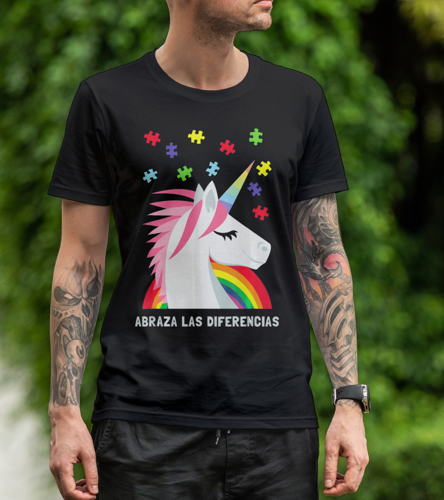 Abraza Las Diferencias Autism Awareness Spanish Unicorn Puzzle Pieces T-Shirt