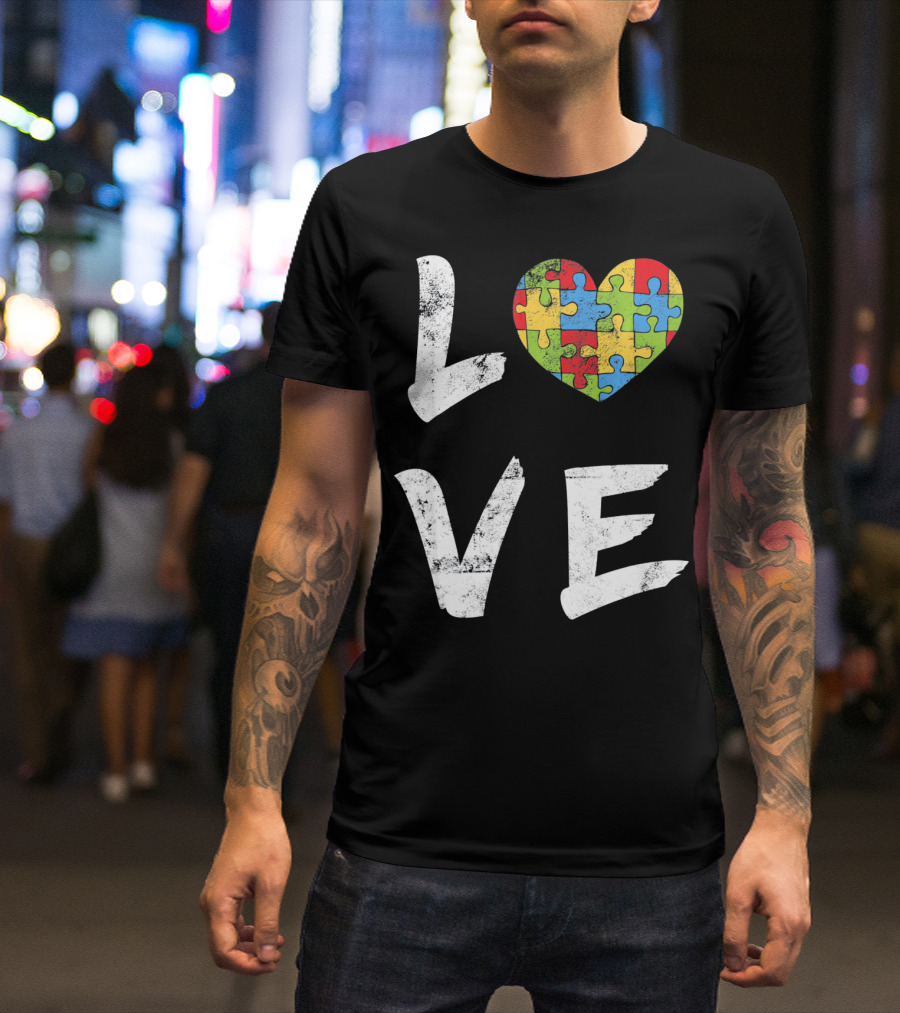 LOVE Autism Mom Puzzle Heart Autism T-Shirt