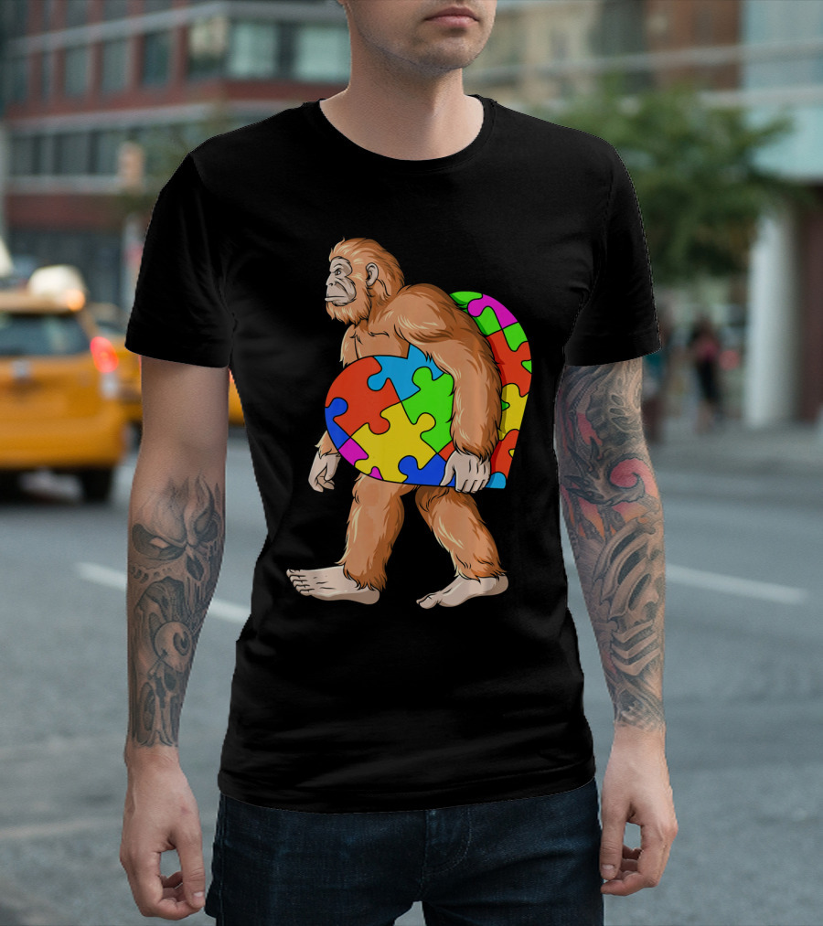Bigfoot Holding Heart-Shaped Autism Awareness Puzzle T-Shirt