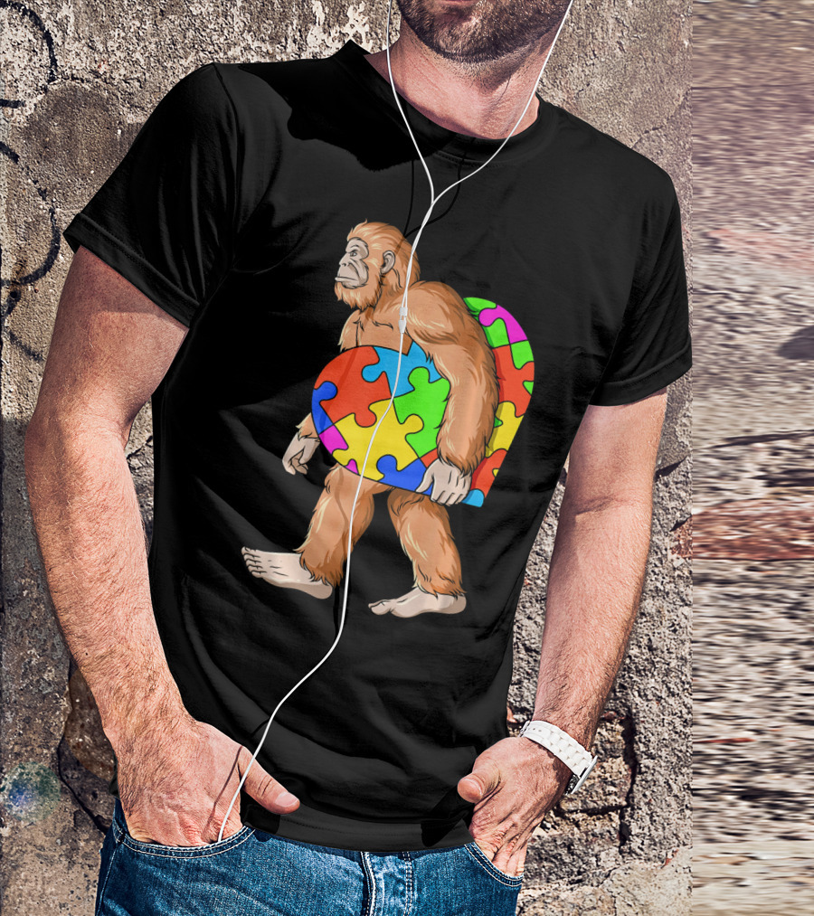 Bigfoot Holding Heart-Shaped Autism Awareness Puzzle T-Shirt