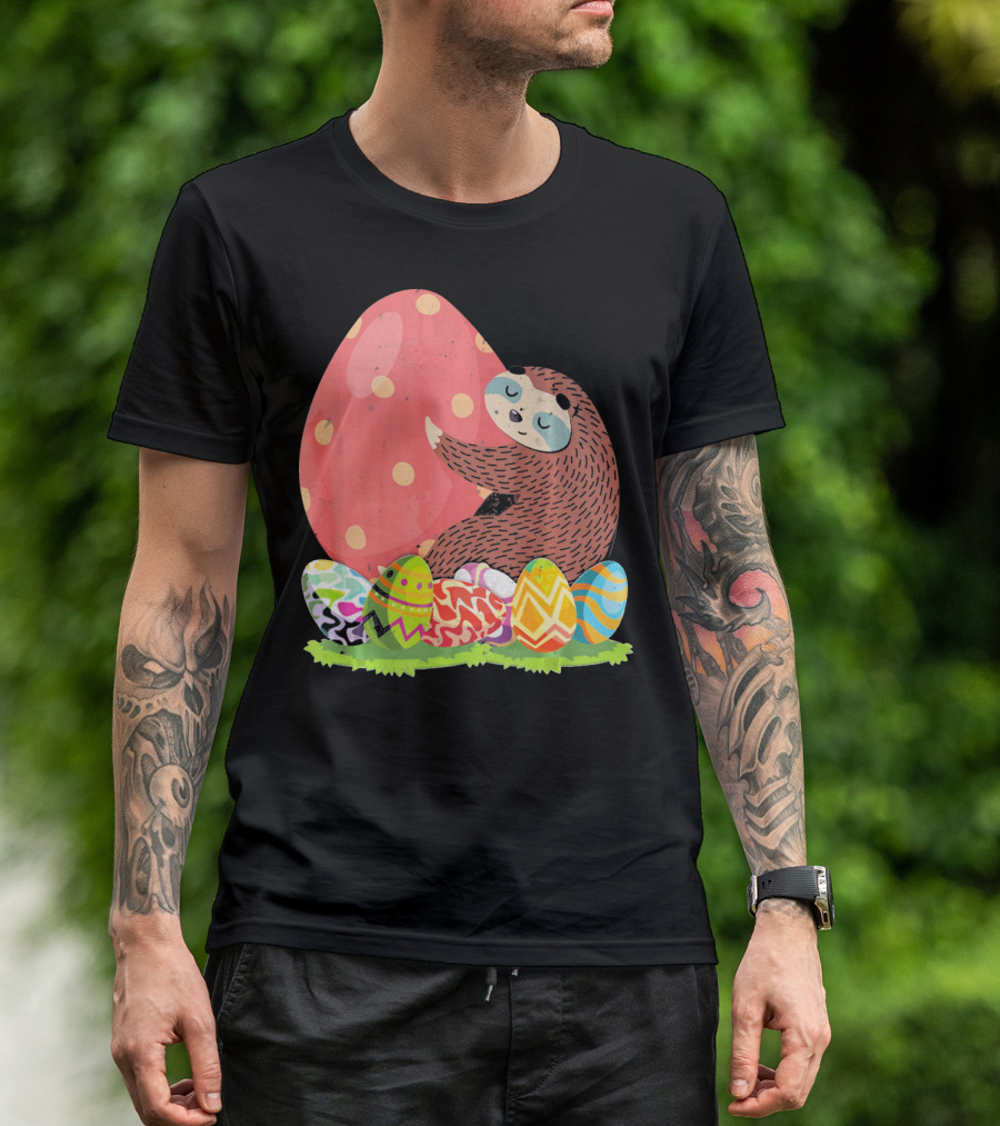 Girls Sloth Easter Women Funny Easter Egg Hug T-Shirt