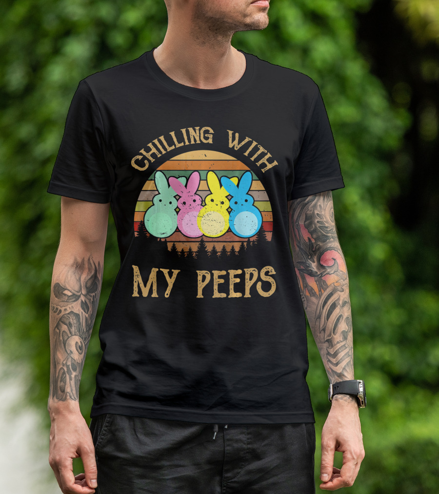 CHILLING WITH MY PEEPS VINTAGE EASTER BUN BUNNIES RETRO SUNSET STRIPES T-Shirt