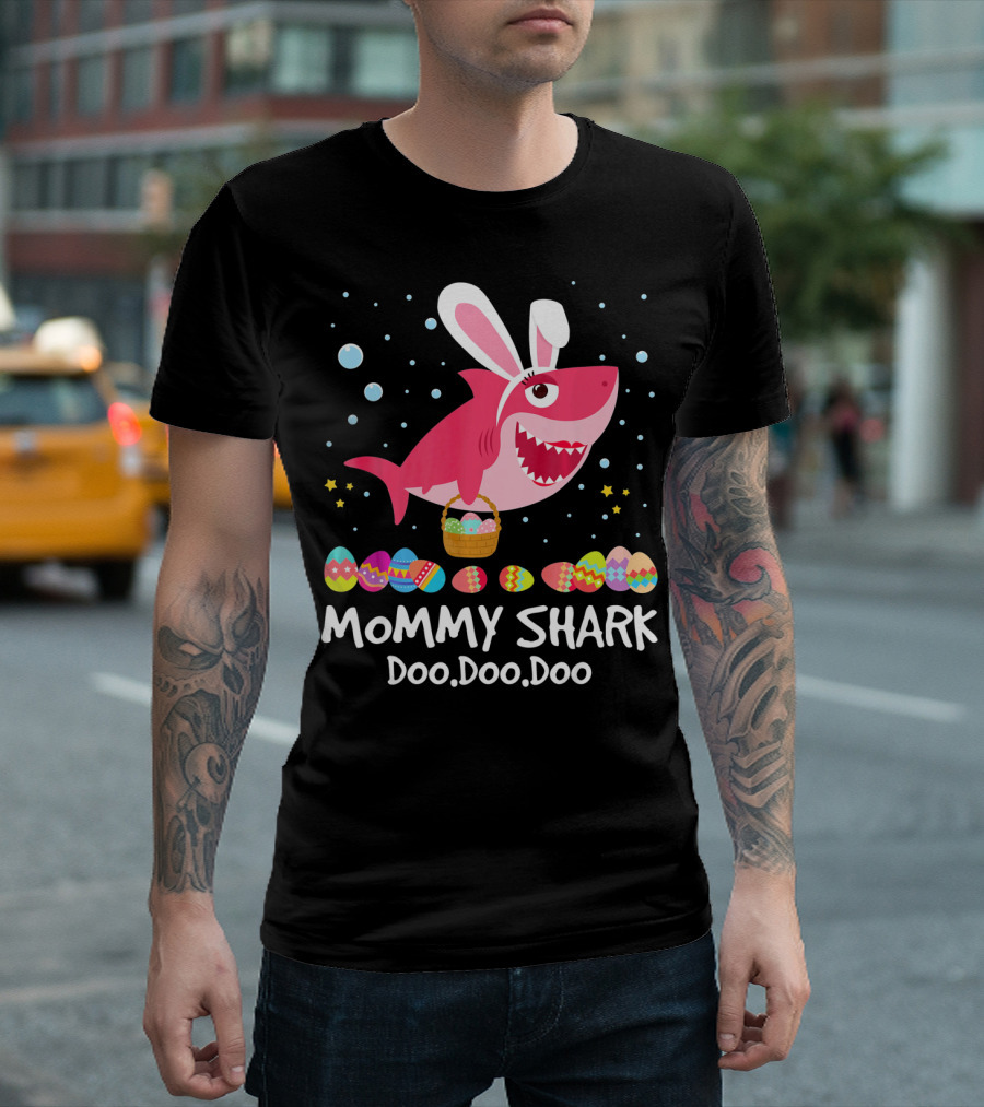 Mommy Shark Doo Doo Doo Bunny Ears with Easter Egg Basket T-Shirt