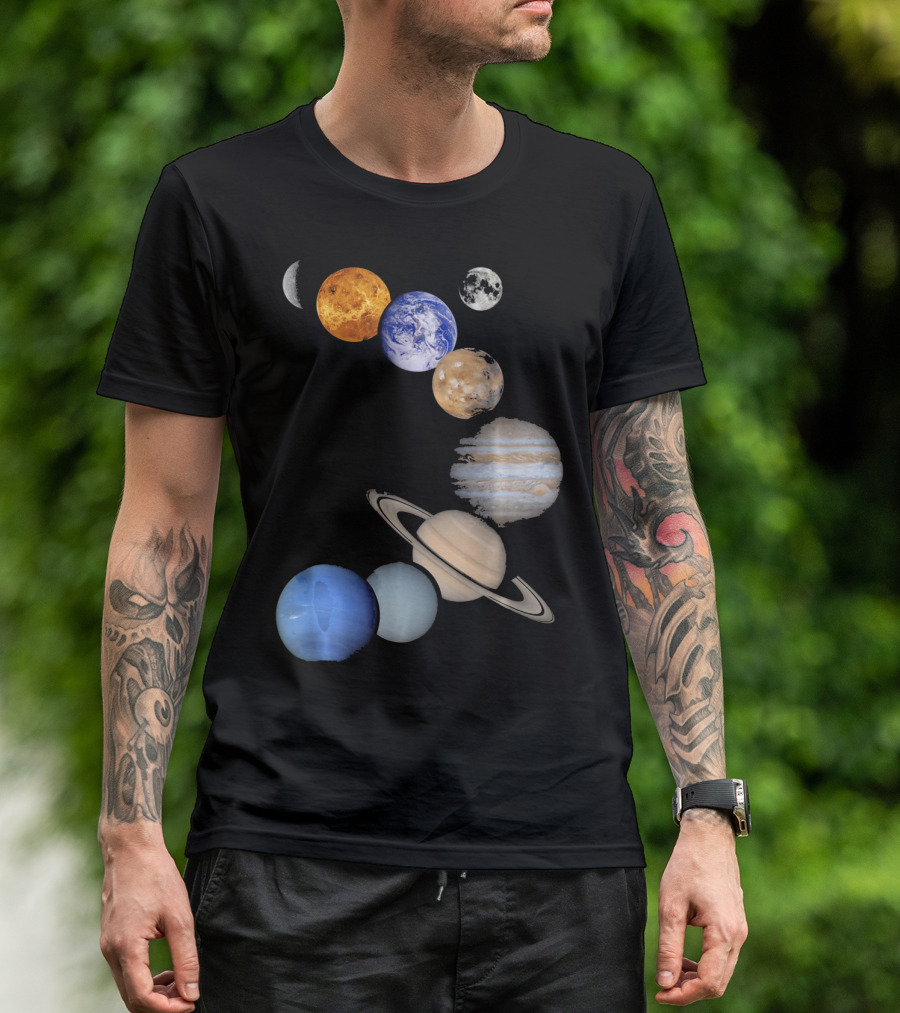 Planet Solar System Earth Moon Sun Mars Jupiter Saturn Neptune Uranus T-Shirt