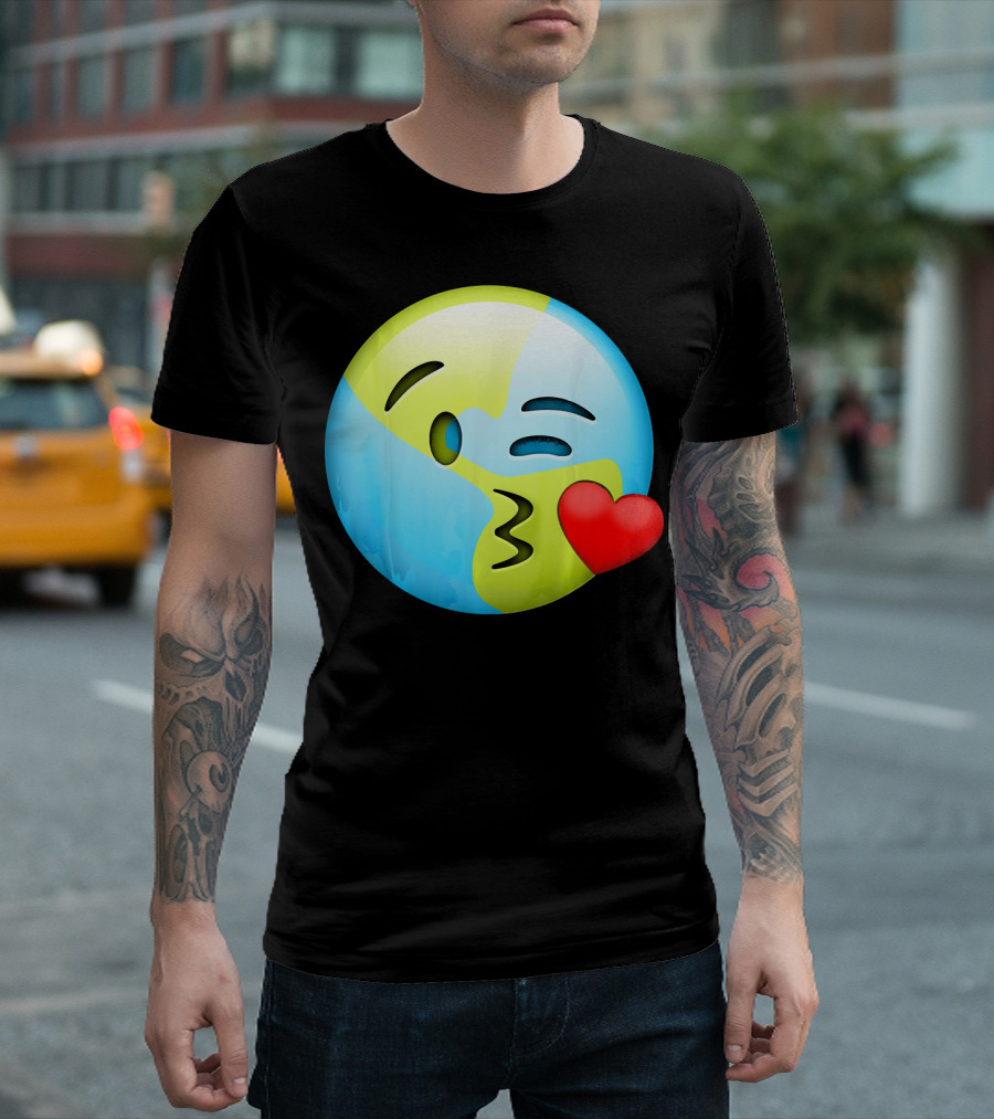 Cute Earth Day Kiss Emoji Lips Kids Emoticon T-Shirt