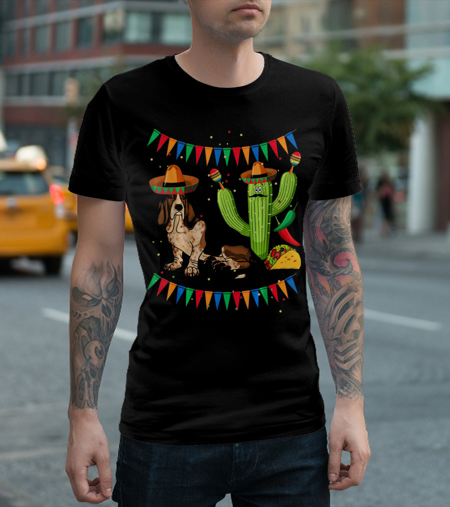 Sombrero Basset Hound Dog Mexico Cinco Cactus Taco Fiesta Decor T-Shirt