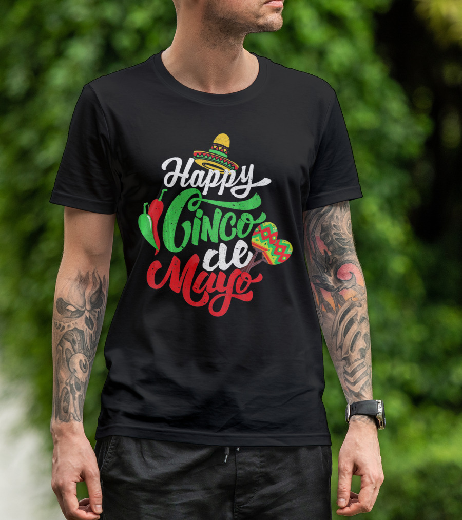 Happy Cinco De Mayo Mexican Peppers Sombrero Maracas T-Shirt
