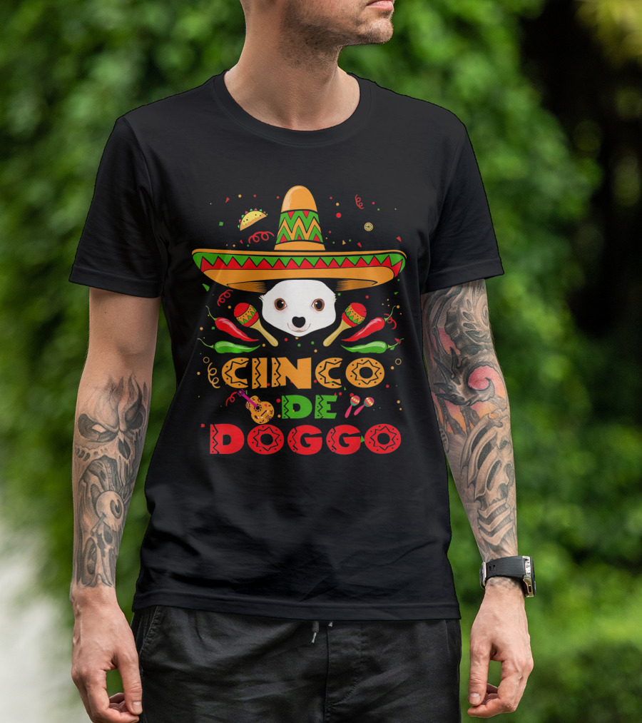 Cinco De Doggo Chihuahua Sombrero Maracas Fiesta T-Shirt
