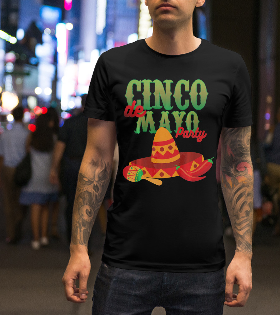 Cinco De Mayo Party Sombrero Maracas Peppers T-Shirt