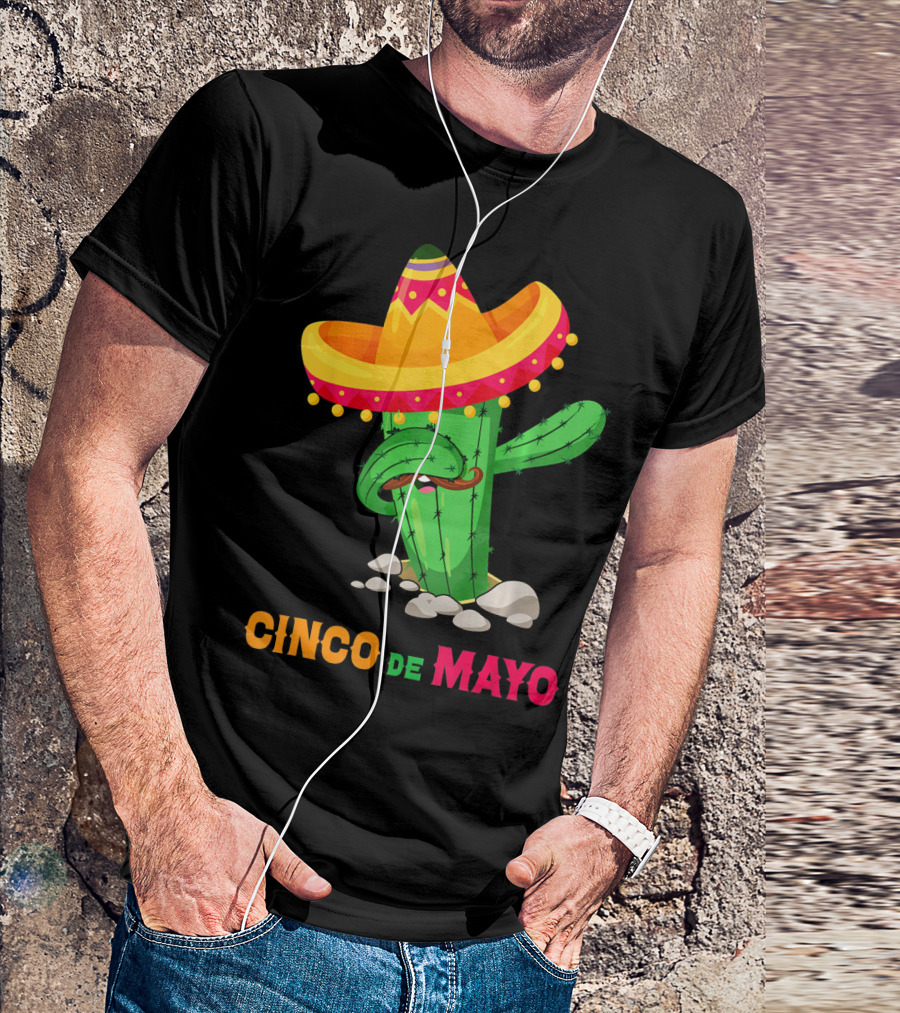 Cinco De Mayo Dabbing Cactus Sombrero T-Shirt