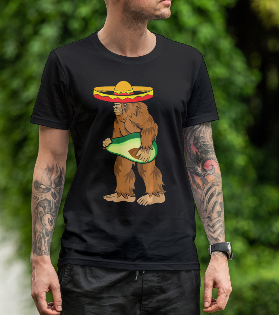 Bigfoot Sombrero Avocado Cinco De Mayo T-Shirt