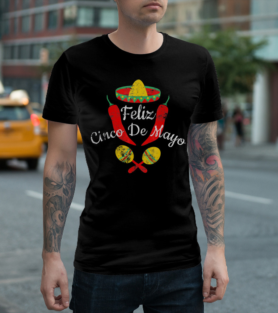 Feliz Cinco De Mayo Sombrero Maracas Peppers Fiesta T-Shirt