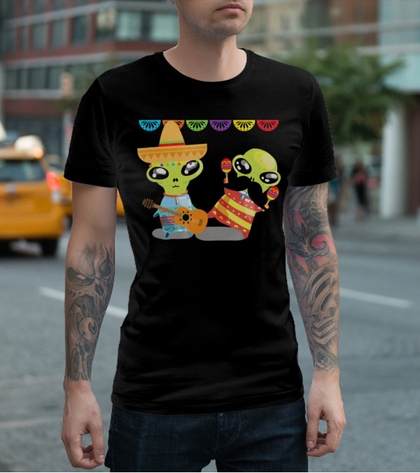 Mexican Fiesta Alien Sombrero Guitar Maracas Cinco De Mayo T-Shirt