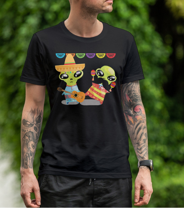 Mexican Fiesta Alien Sombrero Guitar Maracas Cinco De Mayo T-Shirt
