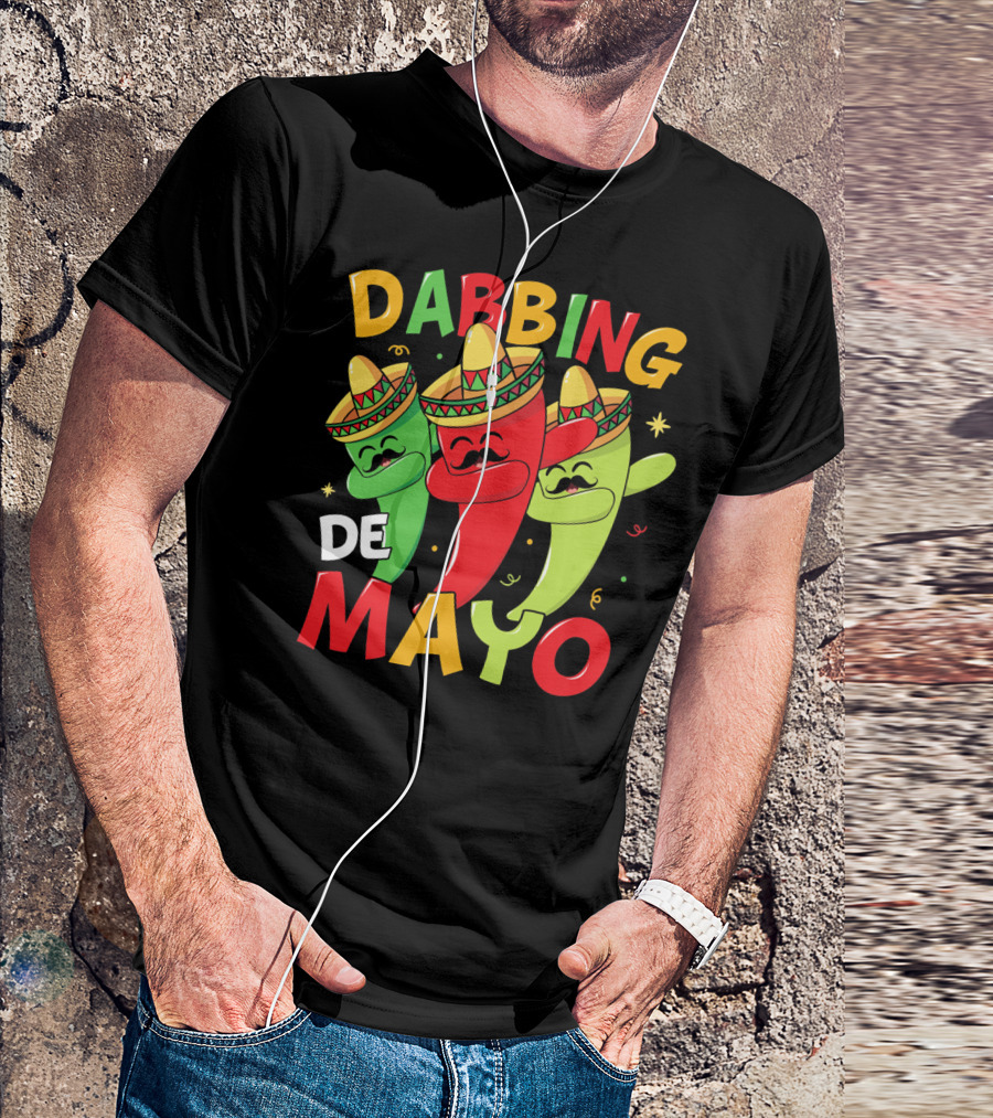 Dabbing Cinco De Mayo Chili Peppers With Sombreros T-Shirt