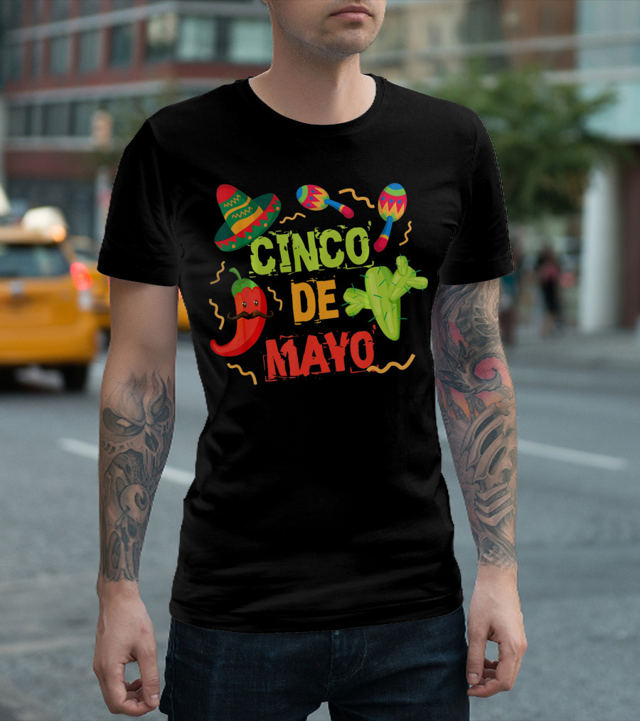 Cinco de Mayo Sombrero Maracas Cactus Pepper Fiesta T-Shirt