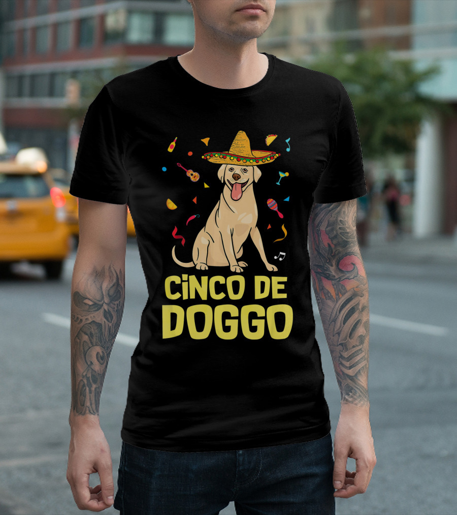 Cinco De Doggo Funny Taco Sombrero Labrador T-Shirt