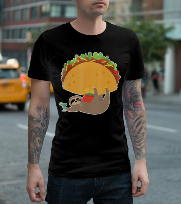 Funny Cinco De Mayo Sloth Taco Holding Margarita T-Shirt