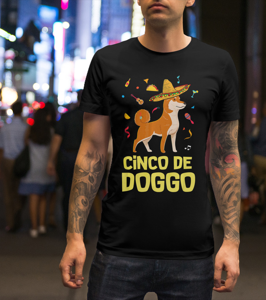 Funny Taco Sombrero Shiba Inu Doggo Cinco De Doggo T-Shirt