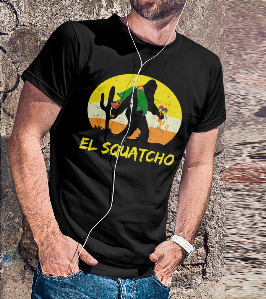 El Squatcho Bigfoot Cinco De Mayo Cactus Desert Scene T-Shirt